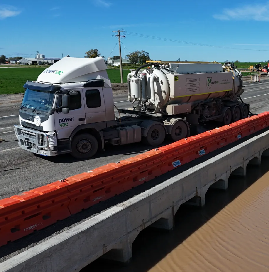 Semi Tipper Vac 22 000L